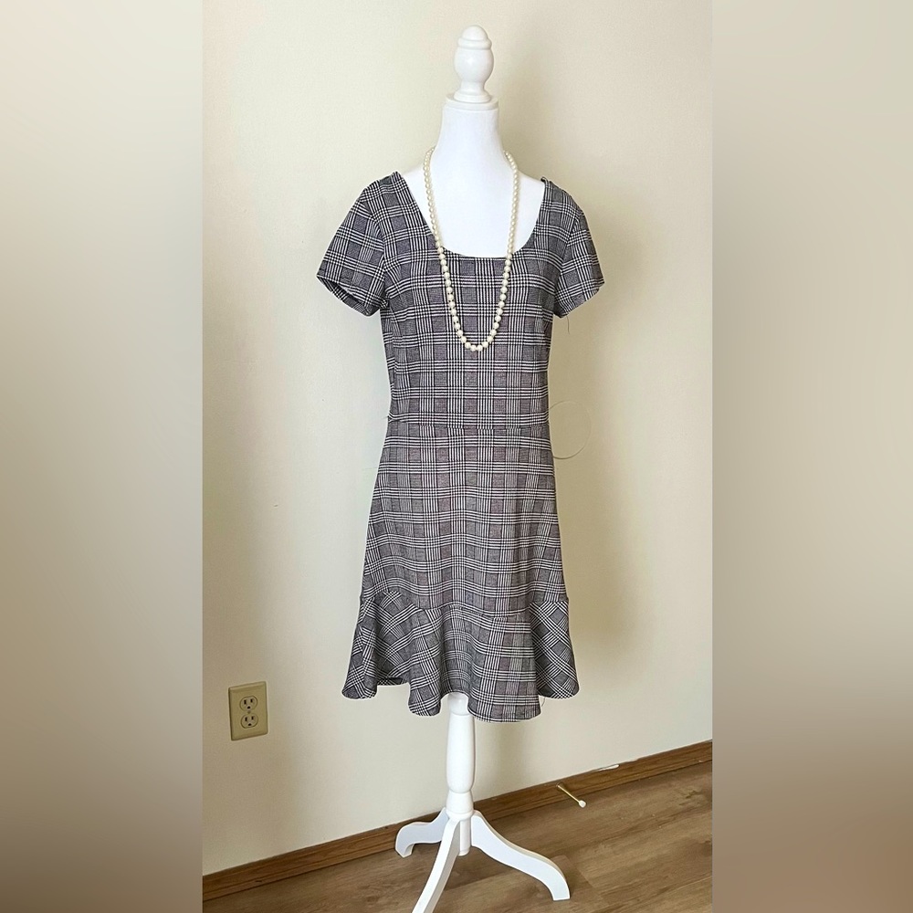Black and white plaid casual dress